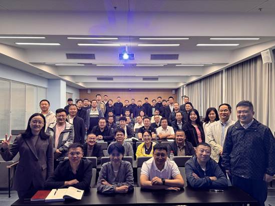 7.上课《管理沟通》合影